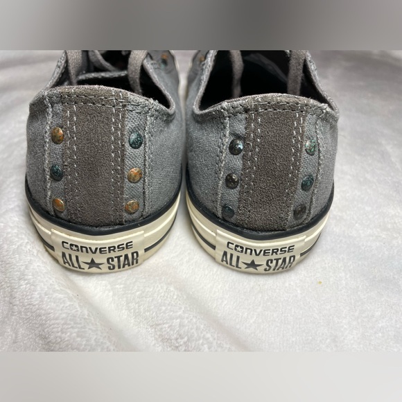 Converse Chuck Taylor All Star Eyebrow CutOut Ox Ground Grey Studded Women’s 9.5 - Picture 3 of 8